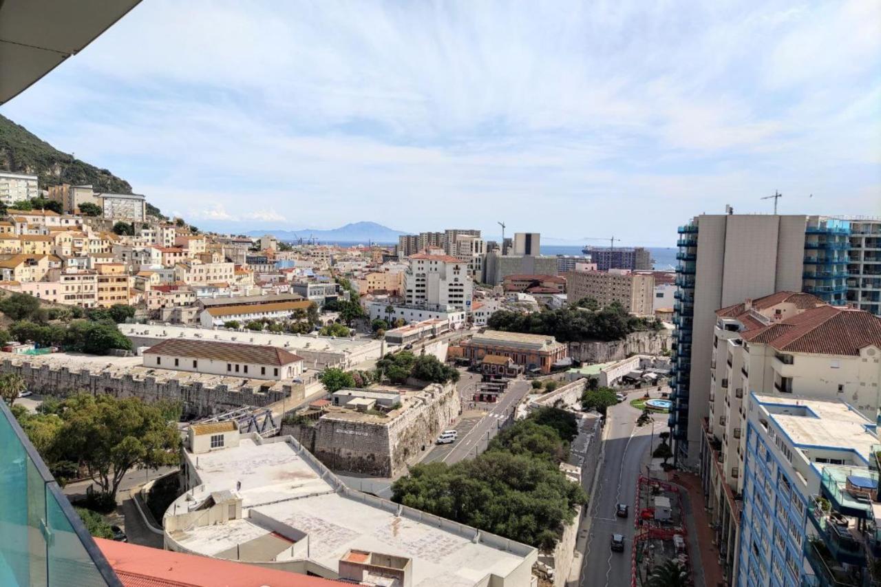 Seaside Serenity Oasis - High Floor - Stunning Views Gibraltár Kültér fotó
