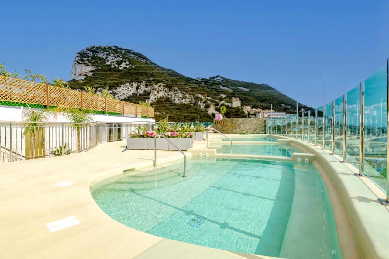 Seaside Serenity Oasis - High Floor - Stunning Views Gibraltár Kültér fotó